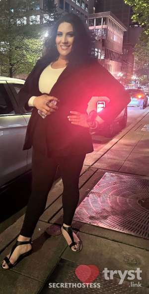 Nikcole  Valentine - PREGNANT THO@RTOLOGIST in Seattle WA