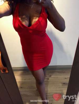 Amelia Banks - Worldly Temptress in Edmonton