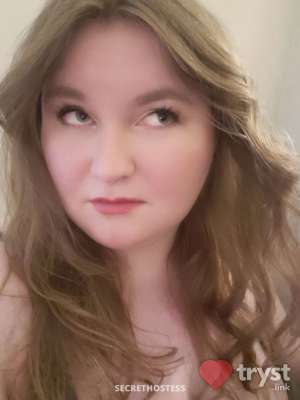 27 year old Escort in Kirkland WA Lynn Renee - Come give me a homework break
