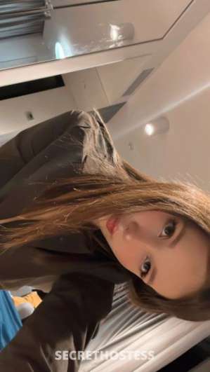 33 year old Escort in Geneva Clara