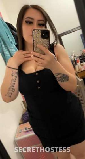24 year old Latino Escort in Odessa TX short cute latina content is available and so am i 24/7