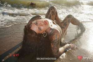 Nicki Golden - Hot-N-Ready in Oakland CA