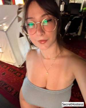 25 year old American Escort in Jeddah Sensual massage service with an happy ending