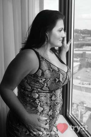 Cassie James - Seductress of Your Dreams in Chesapeake VA