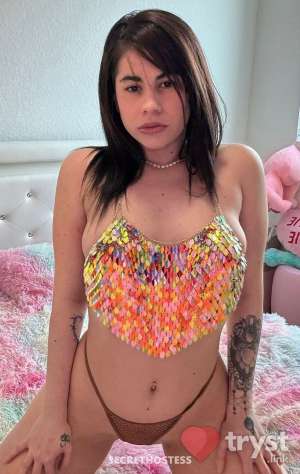 Escort 91CM Tall Boca Raton FL Image - 6
