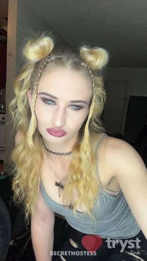 20 year old Escort in Huntington Beach CA Petiteblondegirl - Blonde Beach Babe
