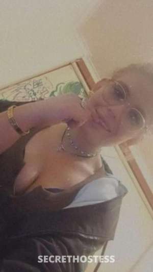 Young blonde Australian dirty girl available for bookings  in Hobart
