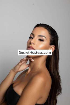 Lucia, Agency in Paris