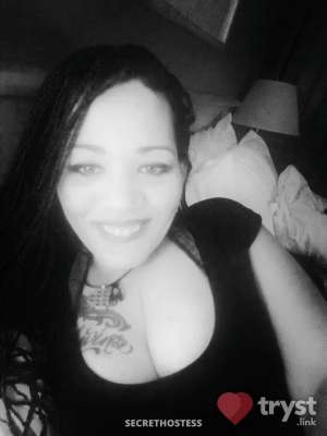 30 year old Mixed Escort in Olathe KS SophiaRay - Busty Party n Play Brainiac