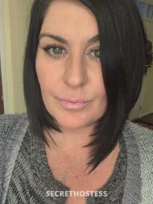 Eager and willing.. Blue Eyed Playmate All Yours in Minneapolis / St. Paul MN