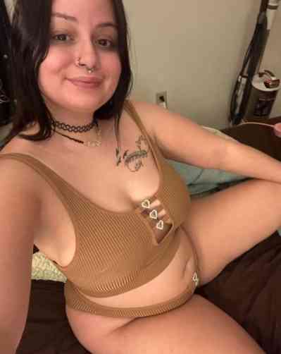 28 year old French Escort in Birmingham a beautiful, pretty girl, very attractive, very well-groomed