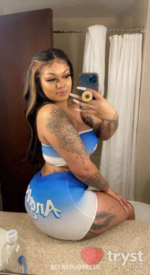 20 year old Escort in Schaumburg IL Meylani - The best mix possible