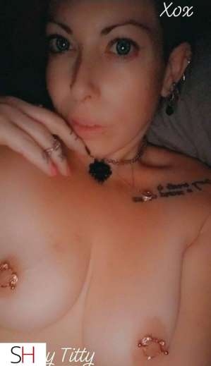 Spend time with this top tier beauty today XOX in Niagara Region