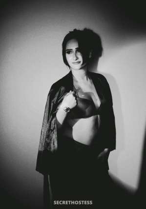 Eman Model, escort in Al Manama