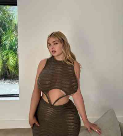 I am available for hookup 💦, text me on Telegram (@ in Cayman Islands