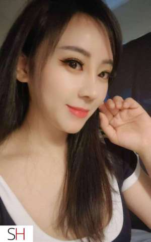 Young Asian petite girl in Markham