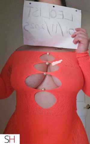 Curvey Latina in Burnaby/New Westminster