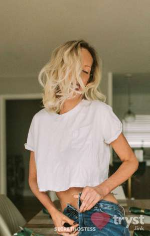 30 year old White Escort in Woodstock GA Daria Sharp - "You're different", they say