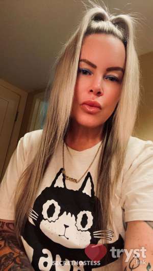 40 year old Escort in Palm Desert CA Erika James - Pegging &amp; Rimming Expert