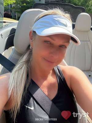 Lillian - Sexy, classy blonde bombshell in Raleigh NC