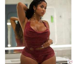26 year old Latino Escort in London SEXY NEW IN TOWN PARTY GIRL, Independent