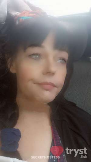 40 year old White Escort in Thousand Oaks CA Katie - 4'11 PETITE, thick jiggly ass