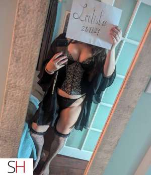 Beautiful Babe in AC! Cool off and relax, enjoy a massage in City of Halifax
