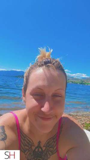 34 year old Caucasian Escort in Penticton OSOYOOS-OLIVER-PENTICTON- French gypsy from Quebec