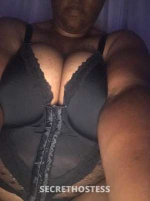 27 year old Caribbean Escort in Altoona PA thick caribbean that loves to have fun