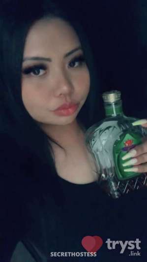 Isabel - Young Mixed Asian in Honolulu HI