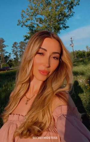 32 year old Caucasian Escort in Big Island HI Dinner 🍽 tonight, bills on me... I don’t take money for