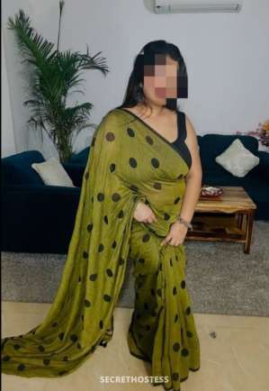 Milf for cam, escort in Surat