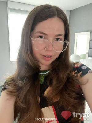 Alina West - Adult performer and creator in Albany NY