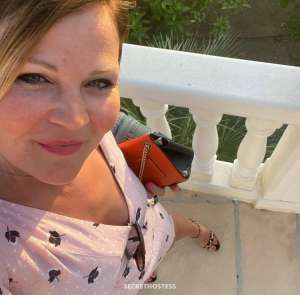 I’m separated with two  looking for friends with benefits in Danville VA
