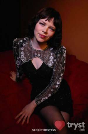 Naomi Quinn - Submissive draped in lace in Chicago IL