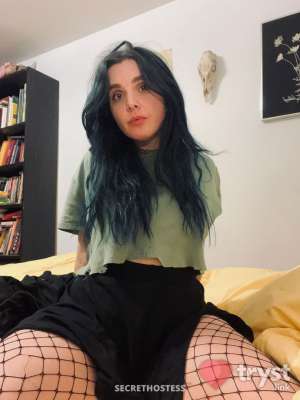 Sonia T. - Goth GF at your service in Ann Arbor MI