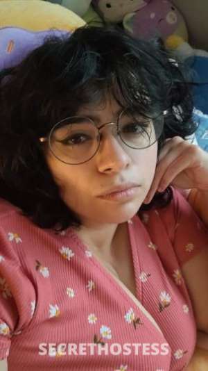 Cute Latina BBW w a Nerdy Heart of Gold in Lexington KY