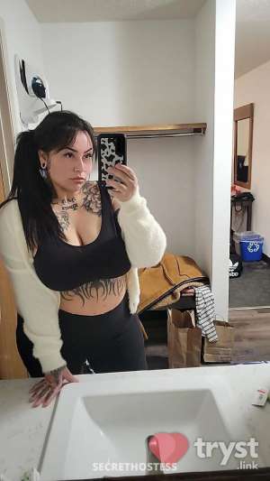 Lilith - Tattooed milf in New York City NY