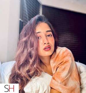 New hot indian punjabi university girl,available for weekend in Calgary