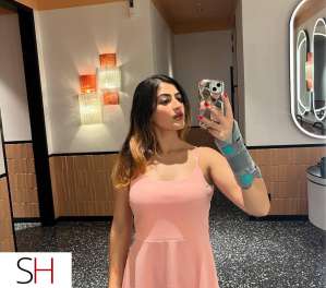 punjabi student girl looking for real fun and meetups in Brampton