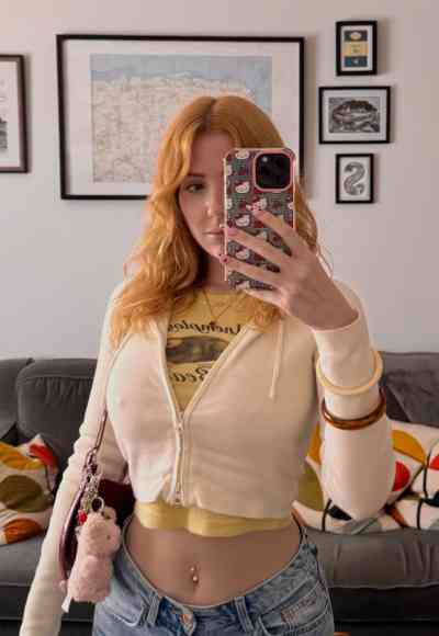 28 year old Escort in Fountain Valley CA 👩‍🦰This is Scarlett available for both Incall and 