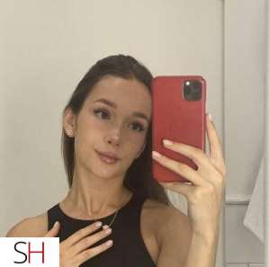 27 year old Asian Escort in Rimouski Escorte douce