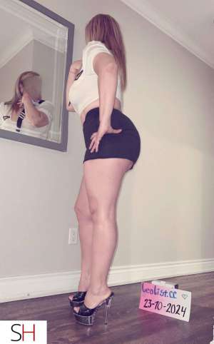 attractive, sensual, nymphomaniac woman in Hamilton