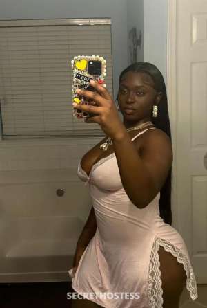 Black skin hottie in Missouri in Columbia MO