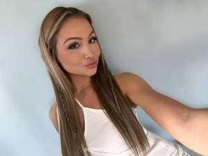 27 year old Escort in Flint MI Ready and Waiting For You