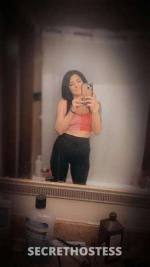 Cherry 40Yrs Old Escort Image - 3