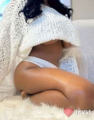 Jasmine M. Lambert - All Natural, Sunkissed Goddess in Washington DC