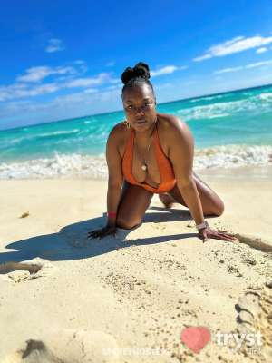 Golden “Goldie” Goddess - I’m the Sunshine you Need in Washington DC