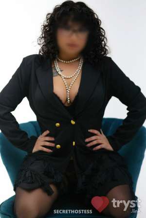 Kitty - Available for Duos in Chicago IL