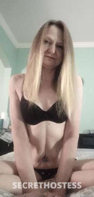 49 year old Escort in Houston TX ... Let's have some fun